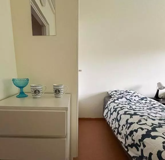 Retkeilymaja Lepopaikka Lokinpesä, Majoitus Ja Camping