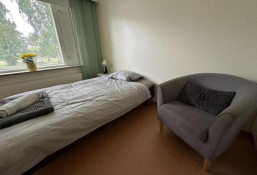 هاستل Lepopaikka Lokinpesä, Majoitus Ja Camping