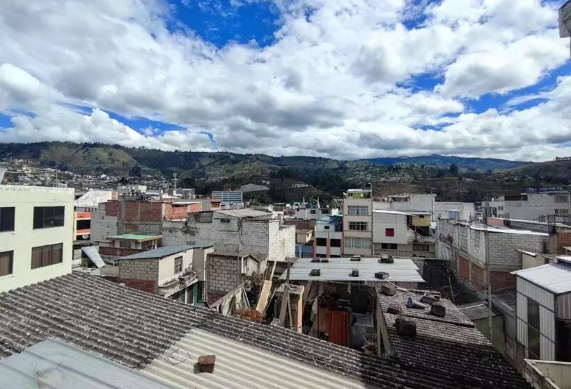Aamiaismajoitus (B&B) Conexión Urbana En El Centro De Ambato
