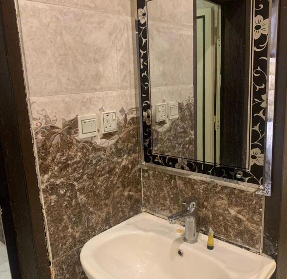 Отель رؤى للشقق المخدومة