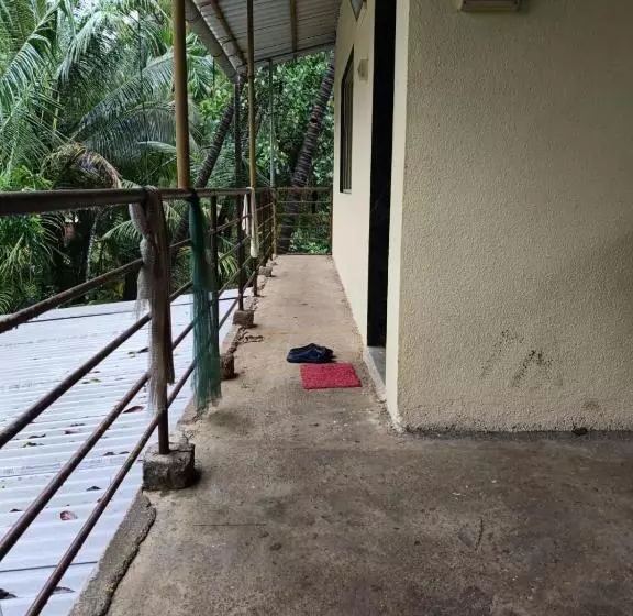 Hotelli Datta Srushti Cottage Alibaug