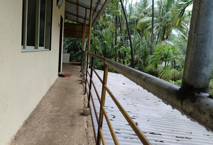 ホテル Datta Srushti Cottage Alibaug