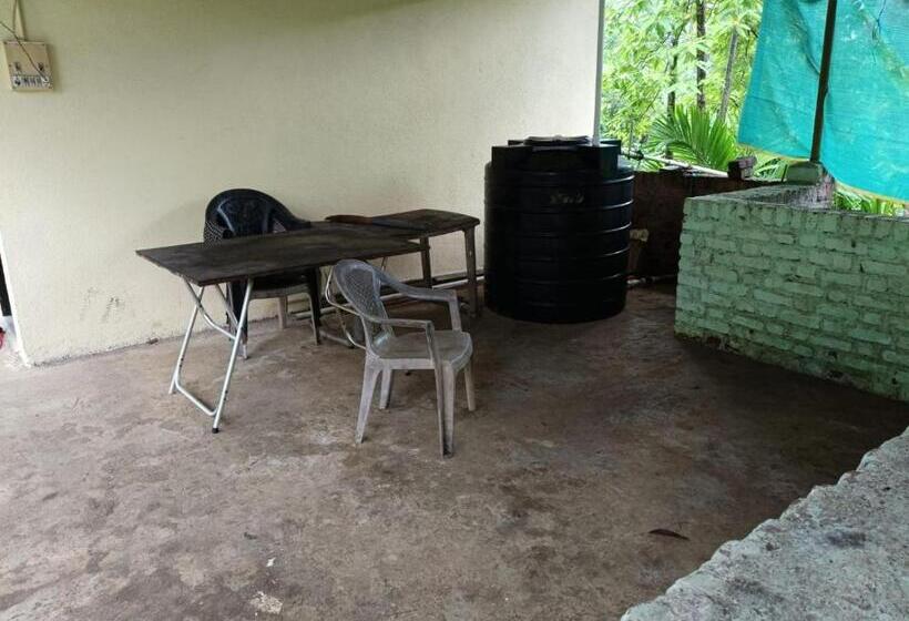 ホテル Datta Srushti Cottage Alibaug