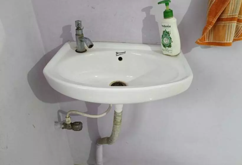 Hotelli Datta Srushti Cottage Alibaug