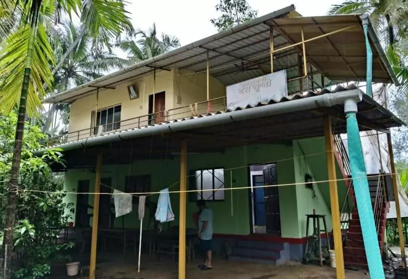 Hotelli Datta Srushti Cottage Alibaug