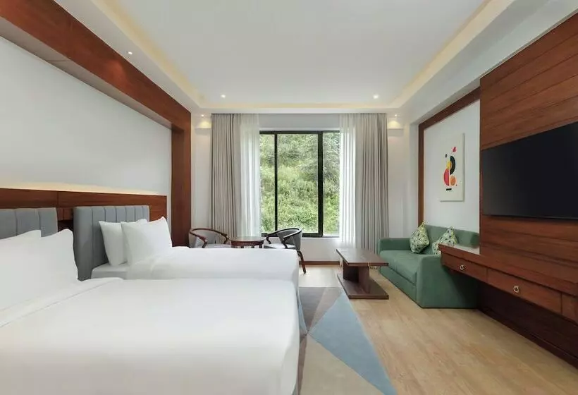 هتل Holiday Inn Resort Kathmandu Budhanilkantha, An Ihg