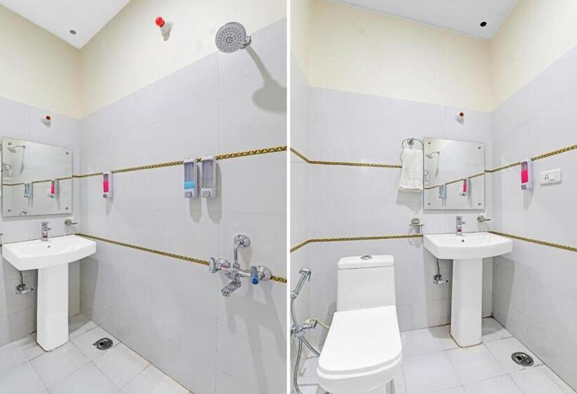 Super Hotel O Banthara Near Airport