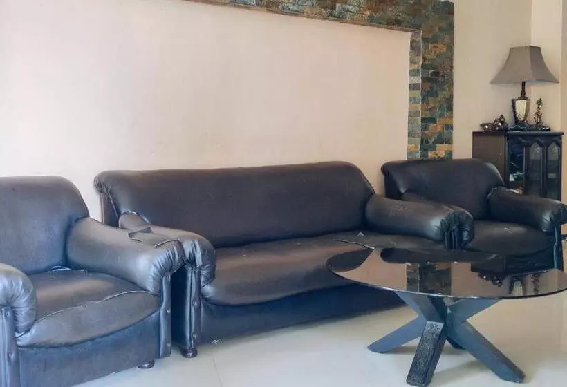 Hotelli Reddoorz At Dream Haven Bed & Breakfast