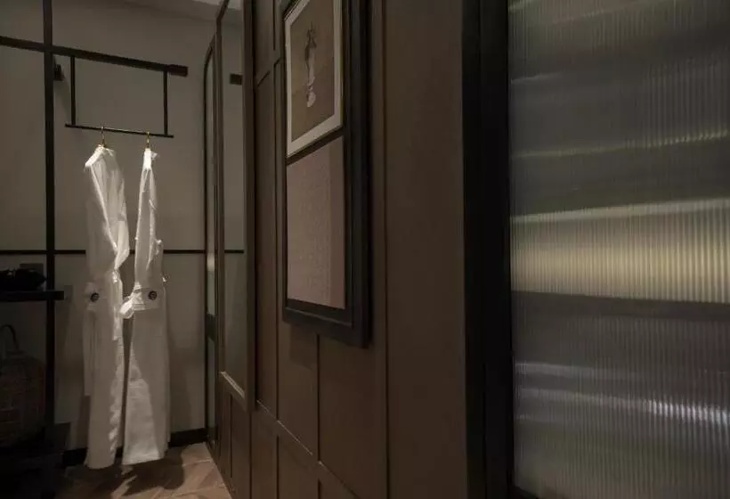 هتل Shanghai Huaihai Mansion