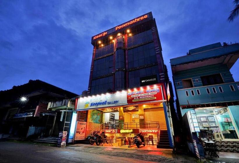 Отель Super Collection O Kushal Nagar Near Ksrtc Bus Stand Formerly Rr Residency