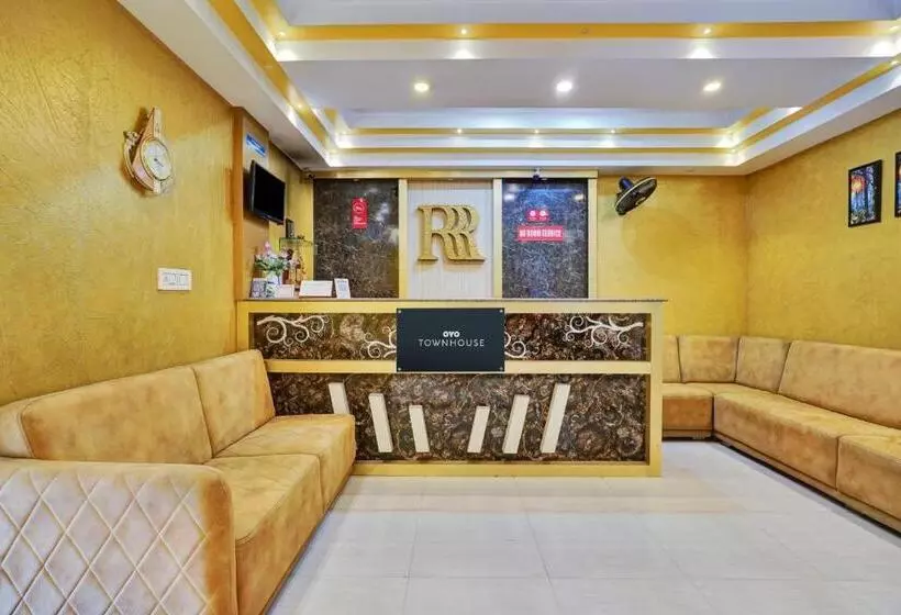 ホテル Super Collection O Kushal Nagar Near Ksrtc Bus Stand Formerly Rr Residency