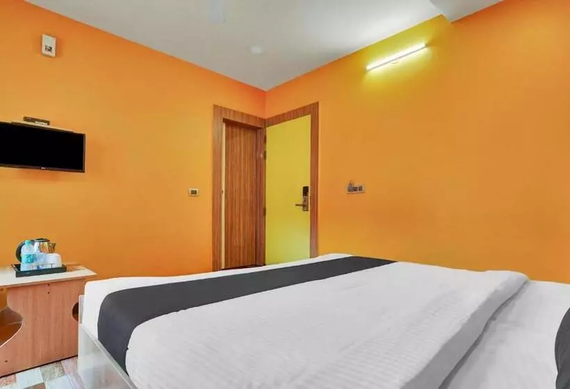 ホテル Super Collection O Kushal Nagar Near Ksrtc Bus Stand Formerly Rr Residency