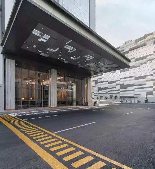 Oakwood Hotel & Apartments Grand Batam