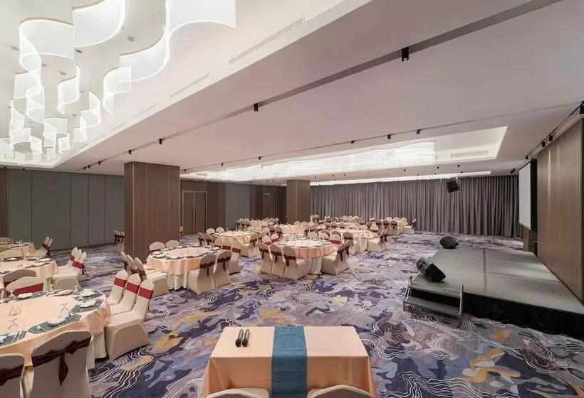 Oakwood Hotel & Apartments Grand Batam