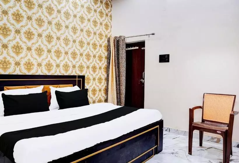 Oyo Hotel Balancing Rock