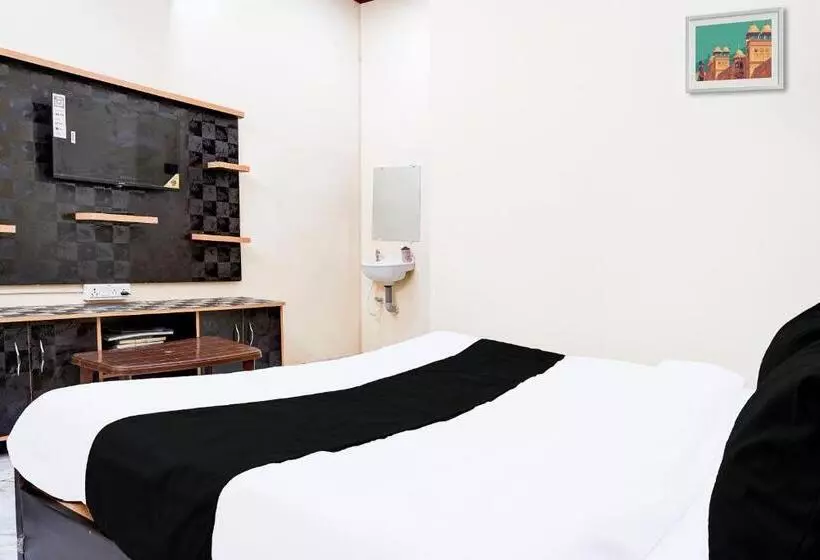 Oyo Hotel Balancing Rock