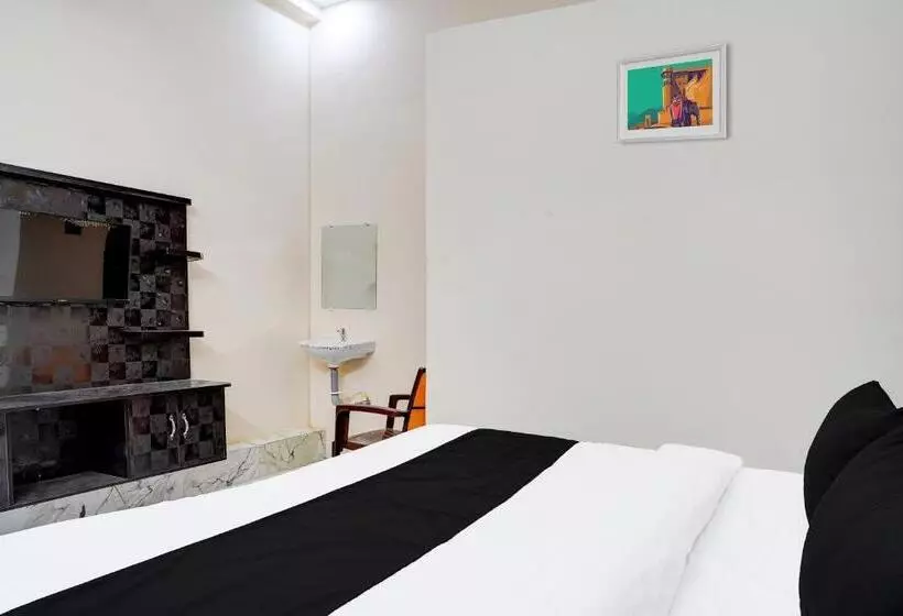 Oyo Hotel Balancing Rock