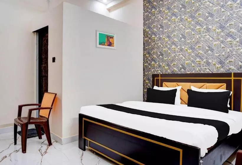 Oyo Hotel Balancing Rock