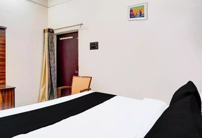 Oyo Hotel Balancing Rock