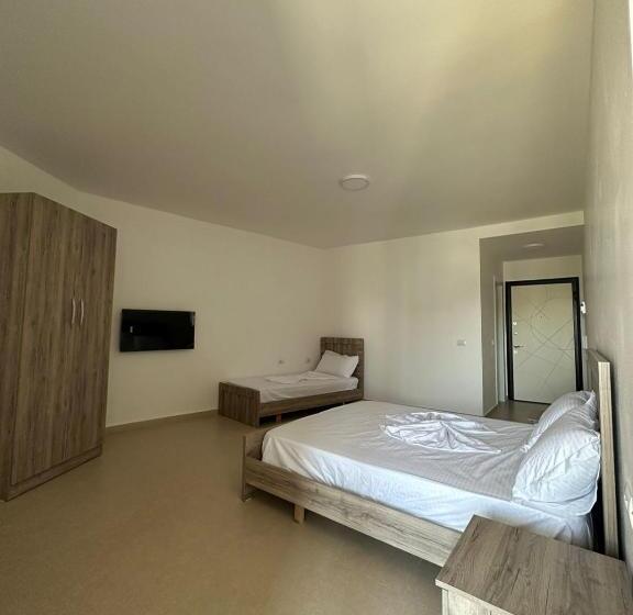 بنسيون Apartments In Zaharia Residence