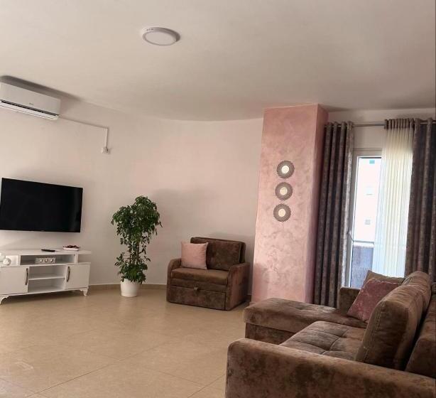 بنسيون Apartments In Zaharia Residence