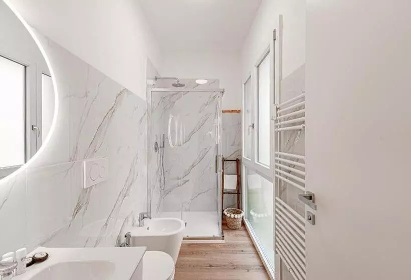 پانسیون Global Central Suites