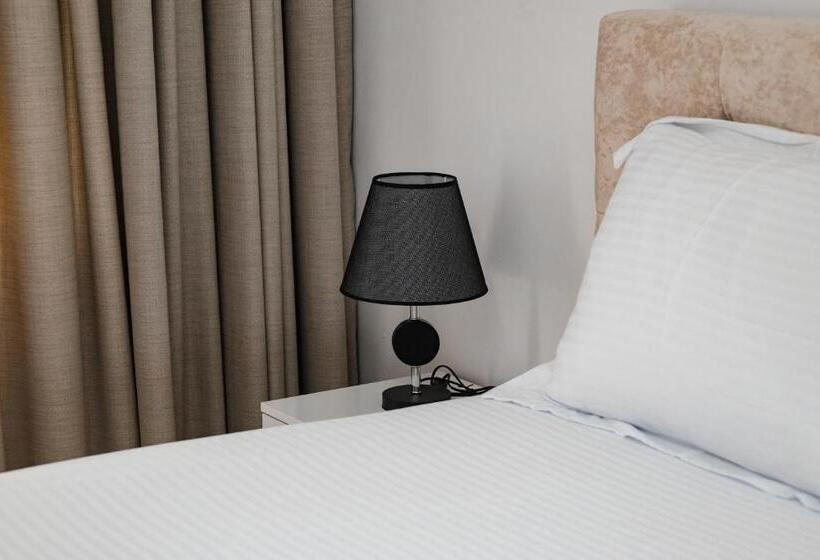 Riviera Hotel City Center