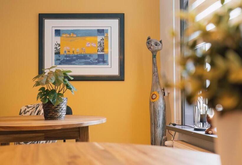 住宿加早餐 Le Petit Hotel Zunne