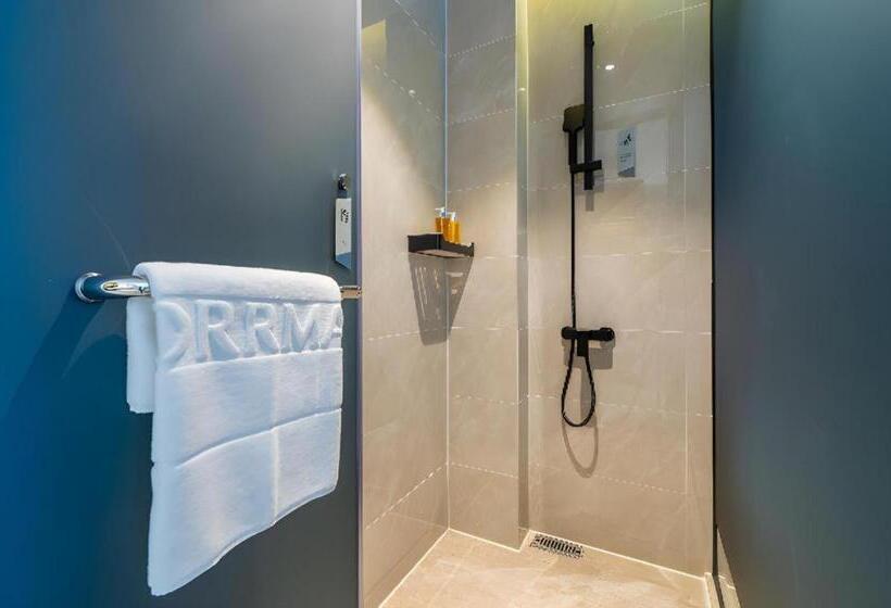 Borrman Hotel Chongqing Auto Expo Sanya Bay Light Rail Station