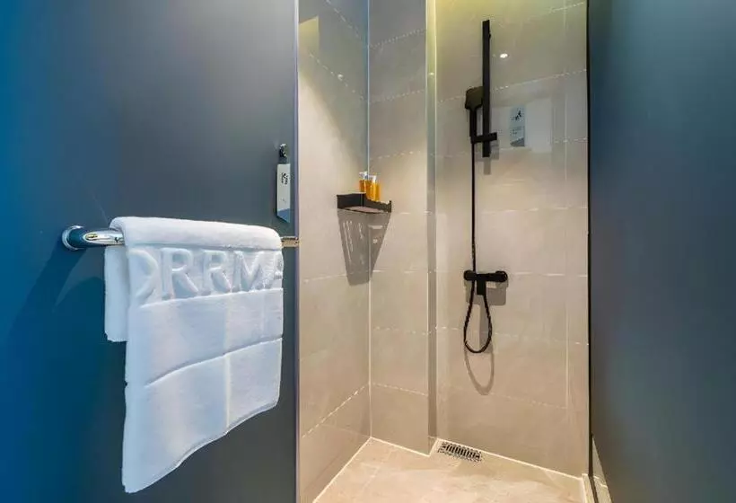 Borrman Hotel Chongqing Auto Expo Sanya Bay Light Rail Station