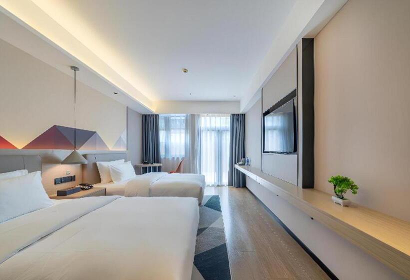 Borrman Hotel Chongqing Auto Expo Sanya Bay Light Rail Station