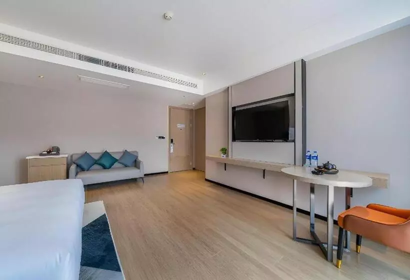 Borrman Hotel Chongqing Auto Expo Sanya Bay Light Rail Station