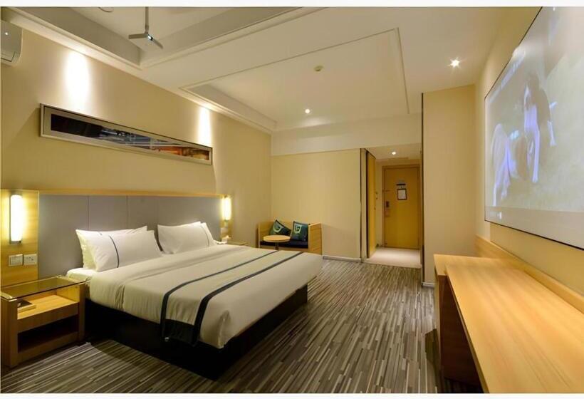 City Comfort Inn Hotel Wuhan Optics Valley Square Metro Station Zhongnan Minzu University