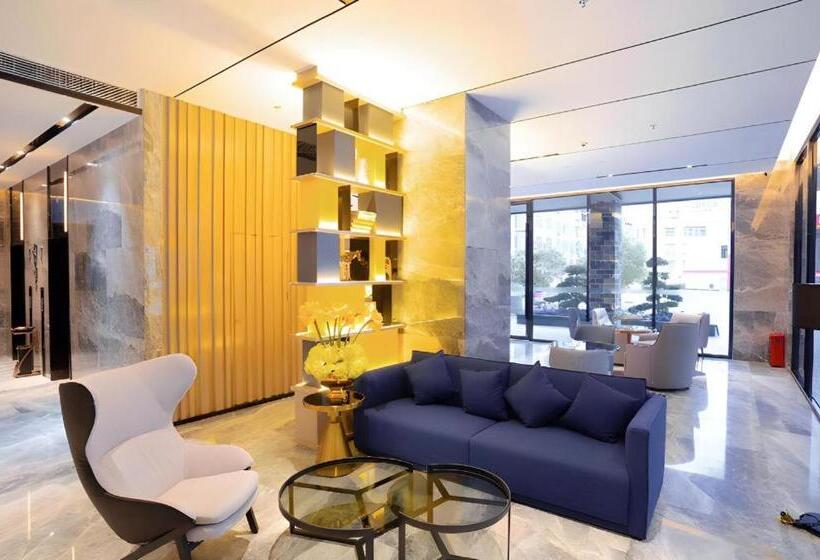 Echarm Hotel Hechi Yizhou Municipal Center Plaza