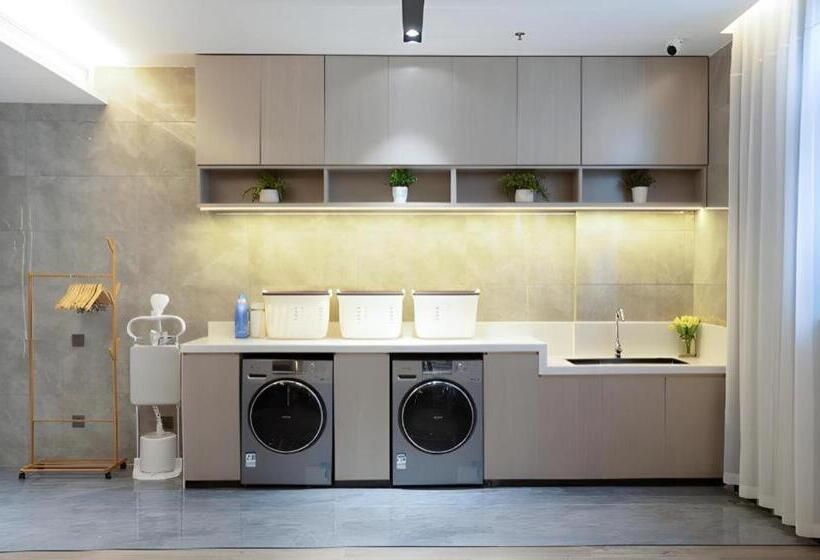 Echarm Hotel Hechi Yizhou Municipal Center Plaza