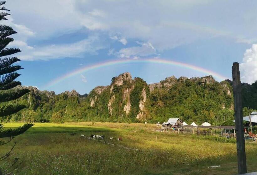 هتل A Moment Of Love...by Red Z, Baan Mung