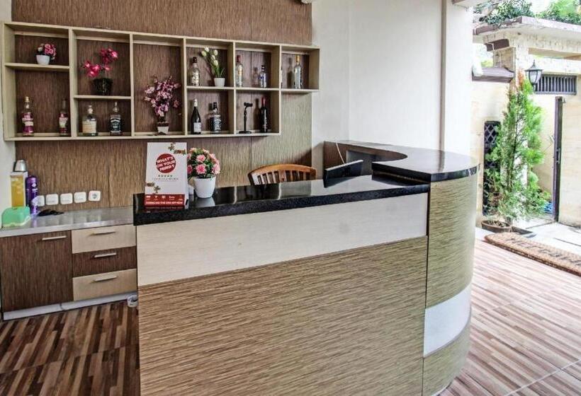 호텔 Capital O 91696 Kimara Homestay & Resto