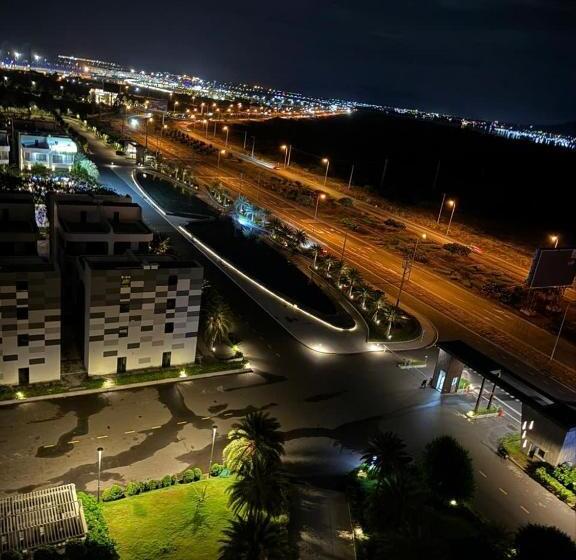 هتل Khách Sạn The Arena Nha Trang