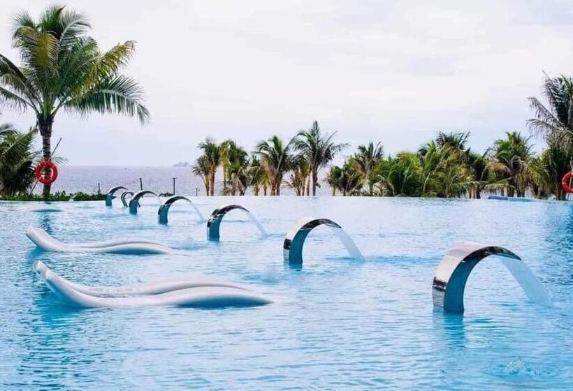 هتل Khách Sạn The Arena Nha Trang