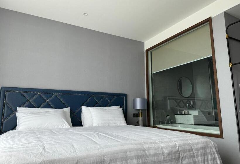 هتل Khách Sạn The Arena Nha Trang