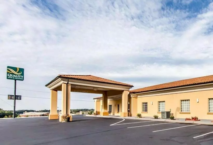 ホテル Quality Inn & Suites
