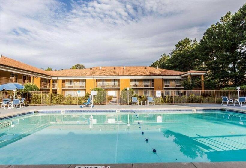 فندق Quality Inn & Suites