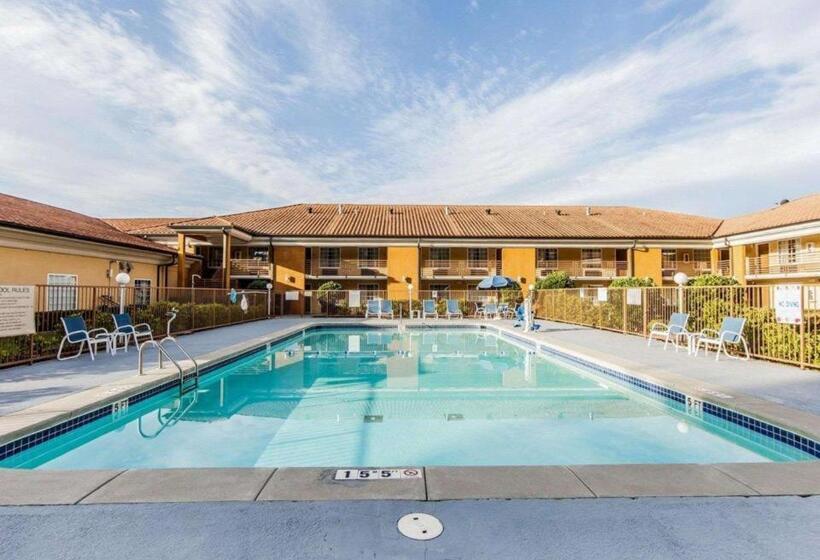 فندق Quality Inn & Suites