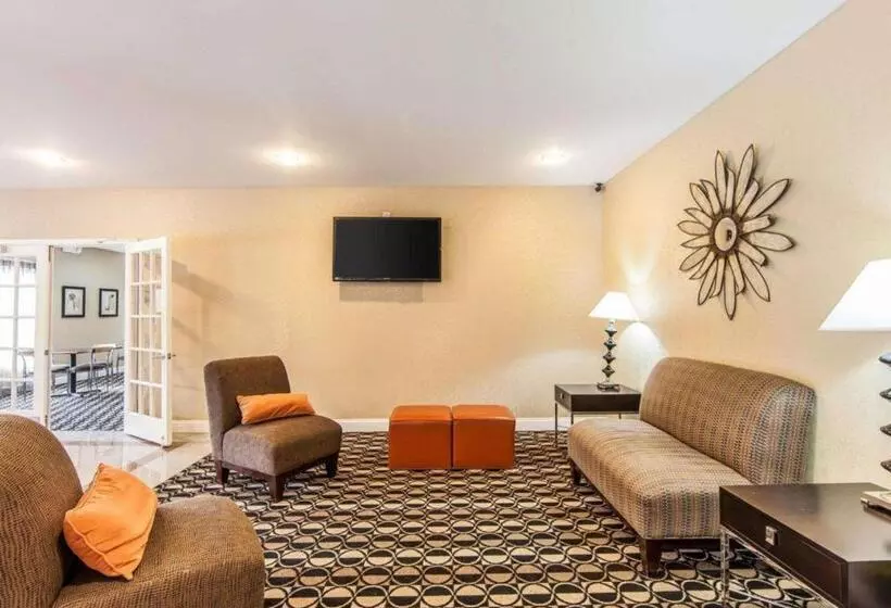 ホテル Quality Inn & Suites