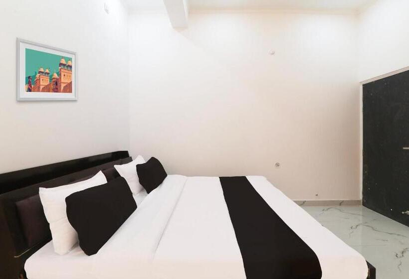 Отель O Royal Inn