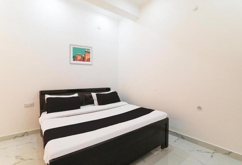 Отель O Royal Inn