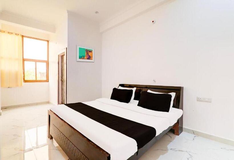 Отель O Royal Inn