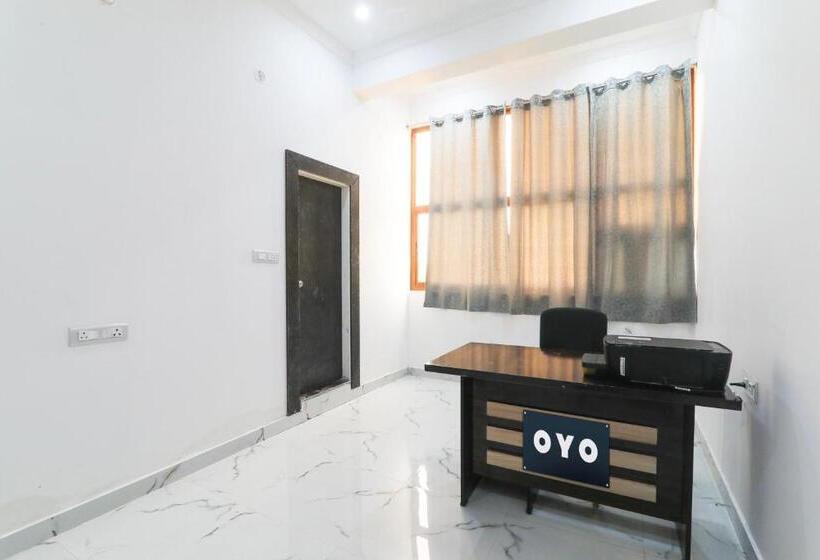 Отель O Royal Inn