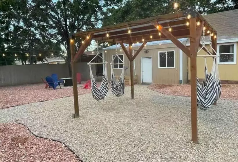 ホテル Wanderlust Hideaway, Venture Base Unit 1