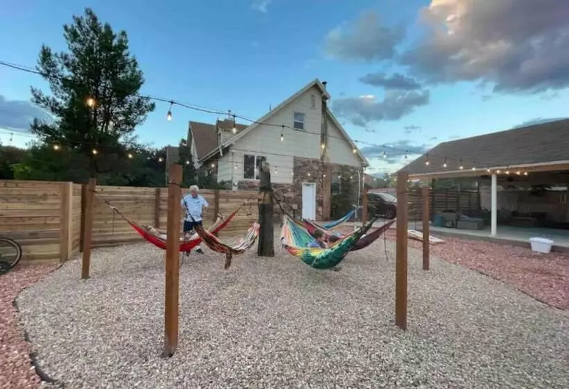 ホテル Wanderlust Hideaway, Venture Base Unit 1